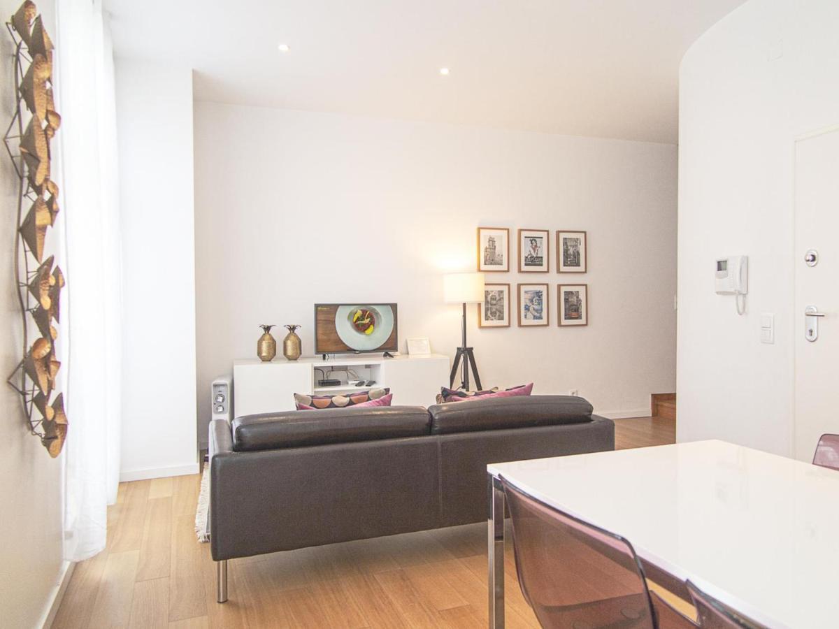 Baixa Chiado 2 Bedroom Duplex Apt With Ac Elevator Lisbon Luaran gambar