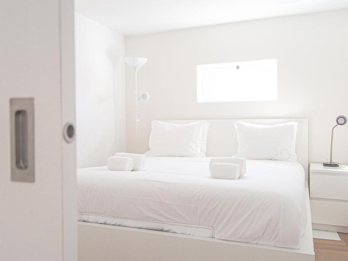 Baixa Chiado 2 Bedroom Duplex Apt With Ac Elevator Lisbon Luaran gambar
